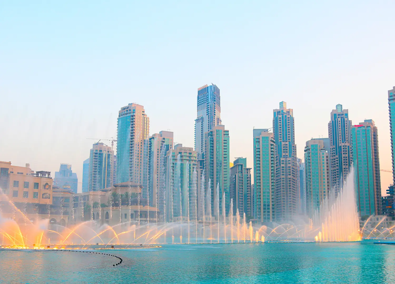 Investing in Dubai Real Estate: Opportunities and Risks to Consider
