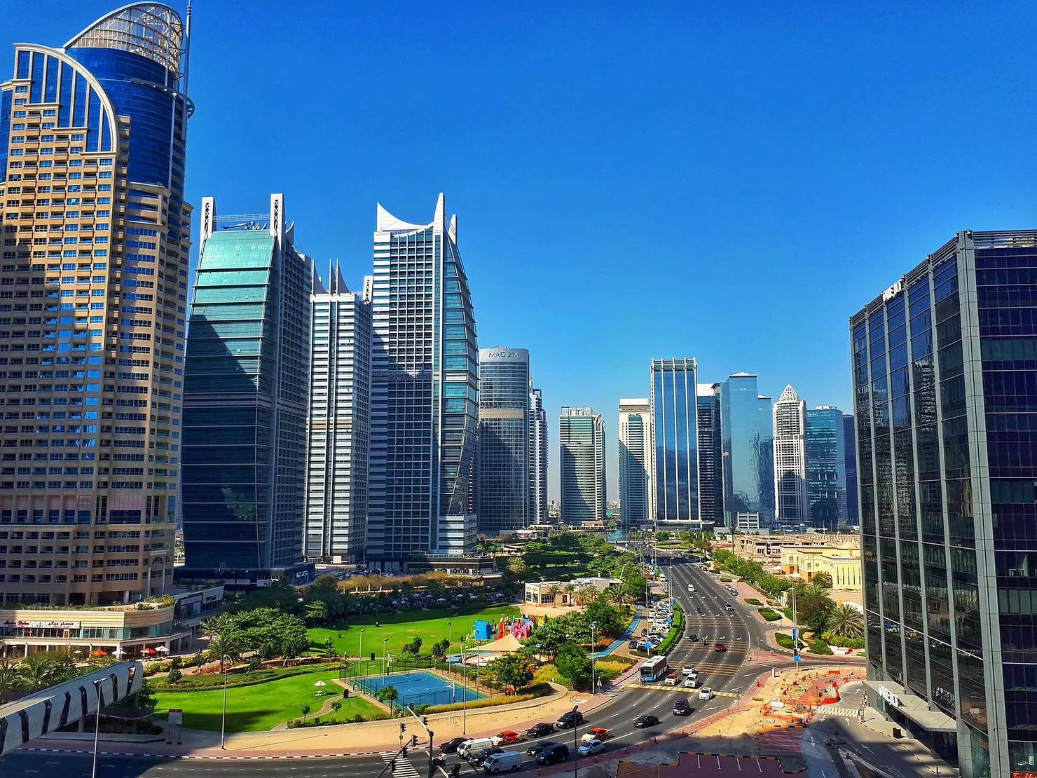 What is the cost of living in Dubai for expats?
