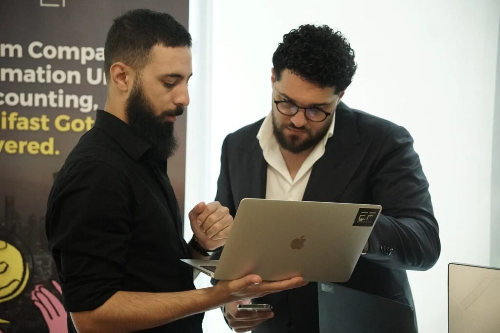 Entrepreneurs planning Dubai business setup in a UAE free zone