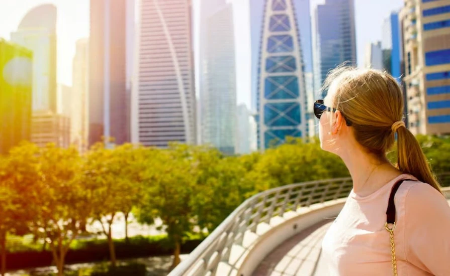 A woman imagining the life in dubai