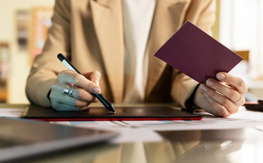 procedure to get a professional license in dubai
